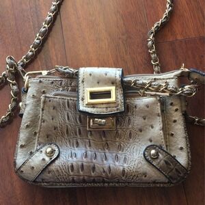 Elegant Tan Crocodile-Embossed Women's Bag